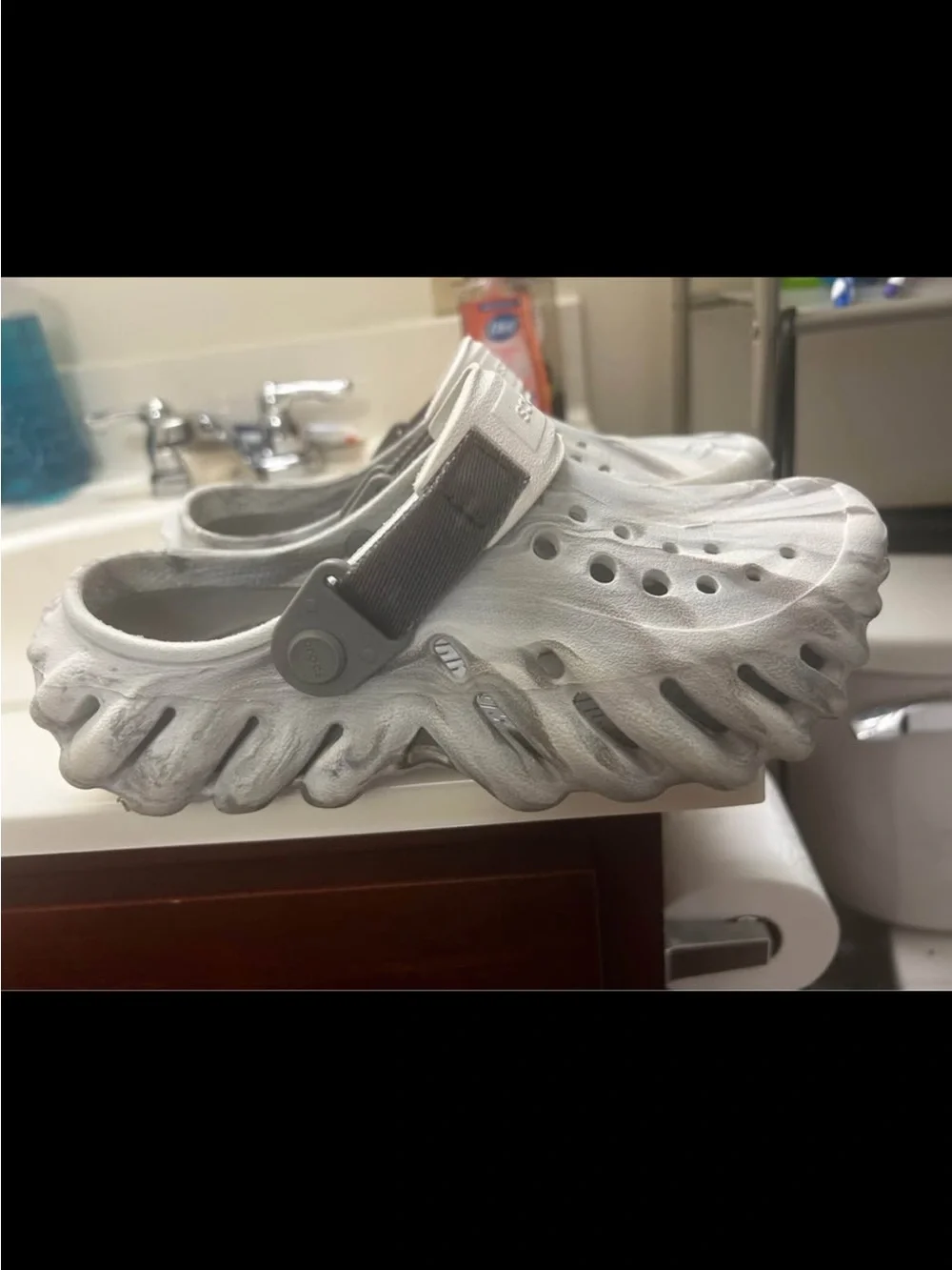 Echo crocs